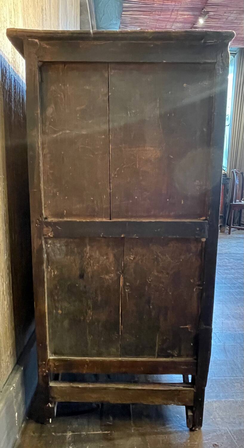 Buffet tibétain 4 portes.