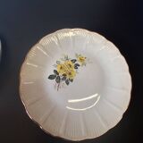 Set of 6 vintage dessert plates from L'Amandinoise in good condition.