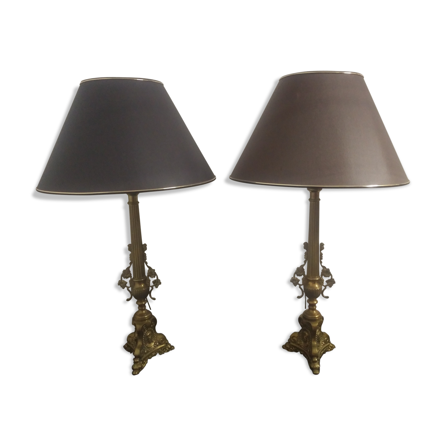 Pair of brass lamps at the end of the 19th century