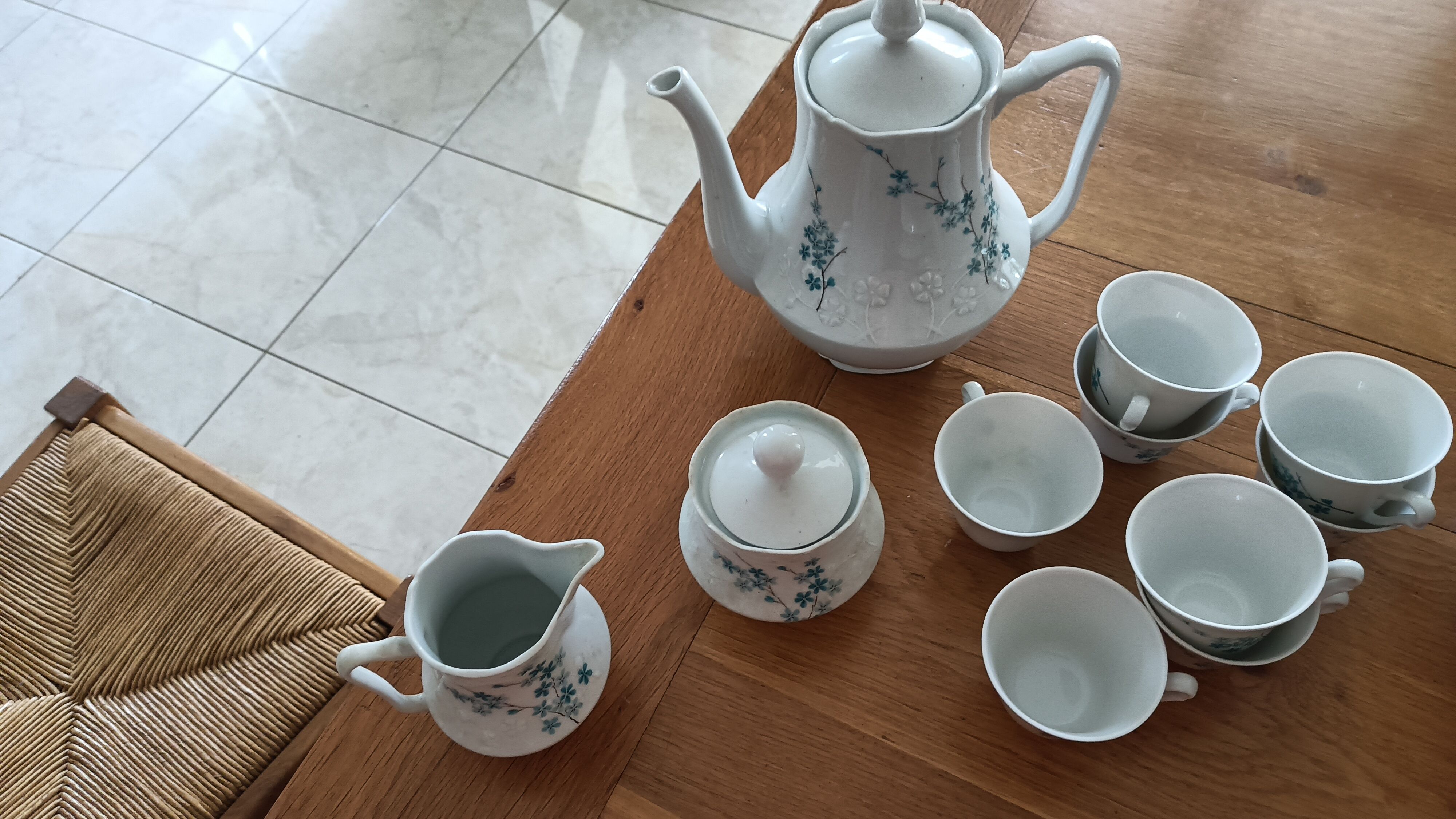 Sologne porcelain dinner service