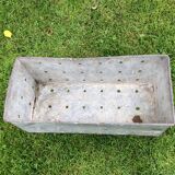 Metal planter