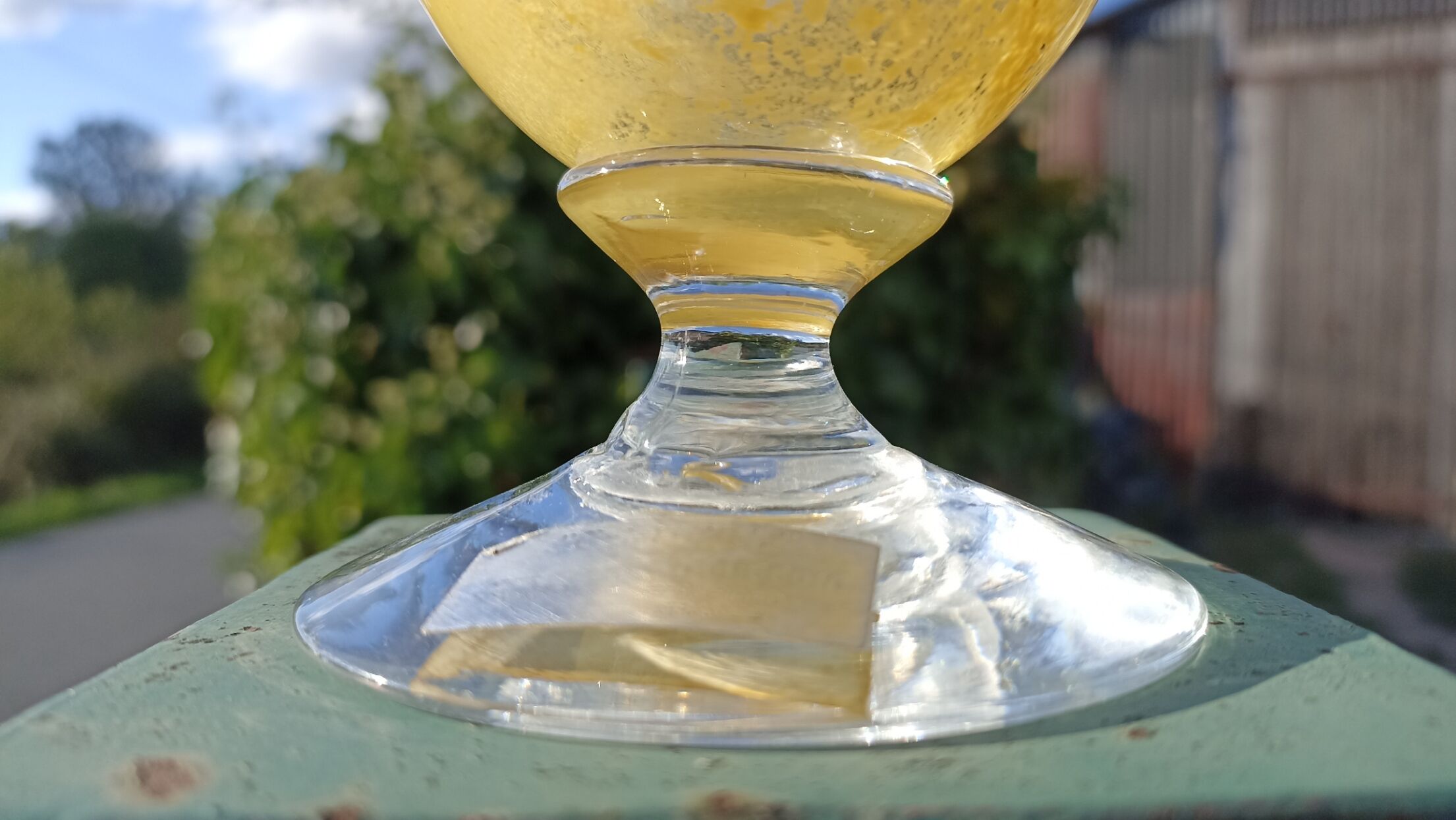 Yellow crystal vase - Cristallerie d'Aubusson