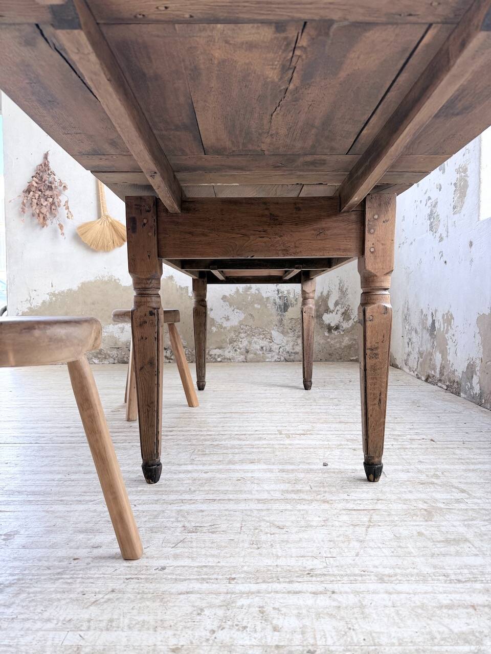 Solid oak farmhouse table with integrated extensions 1950