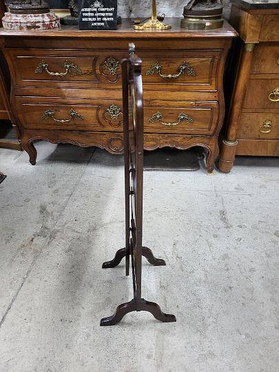 Folding mahogany cake stand