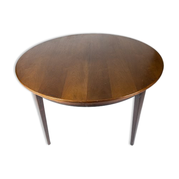 Dining table in rosewood designed by Omann Junior from the 1960s.