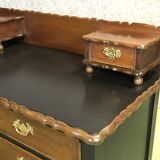 Early twentieth mahogany dresser