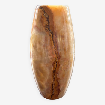 Oblong onyx vase