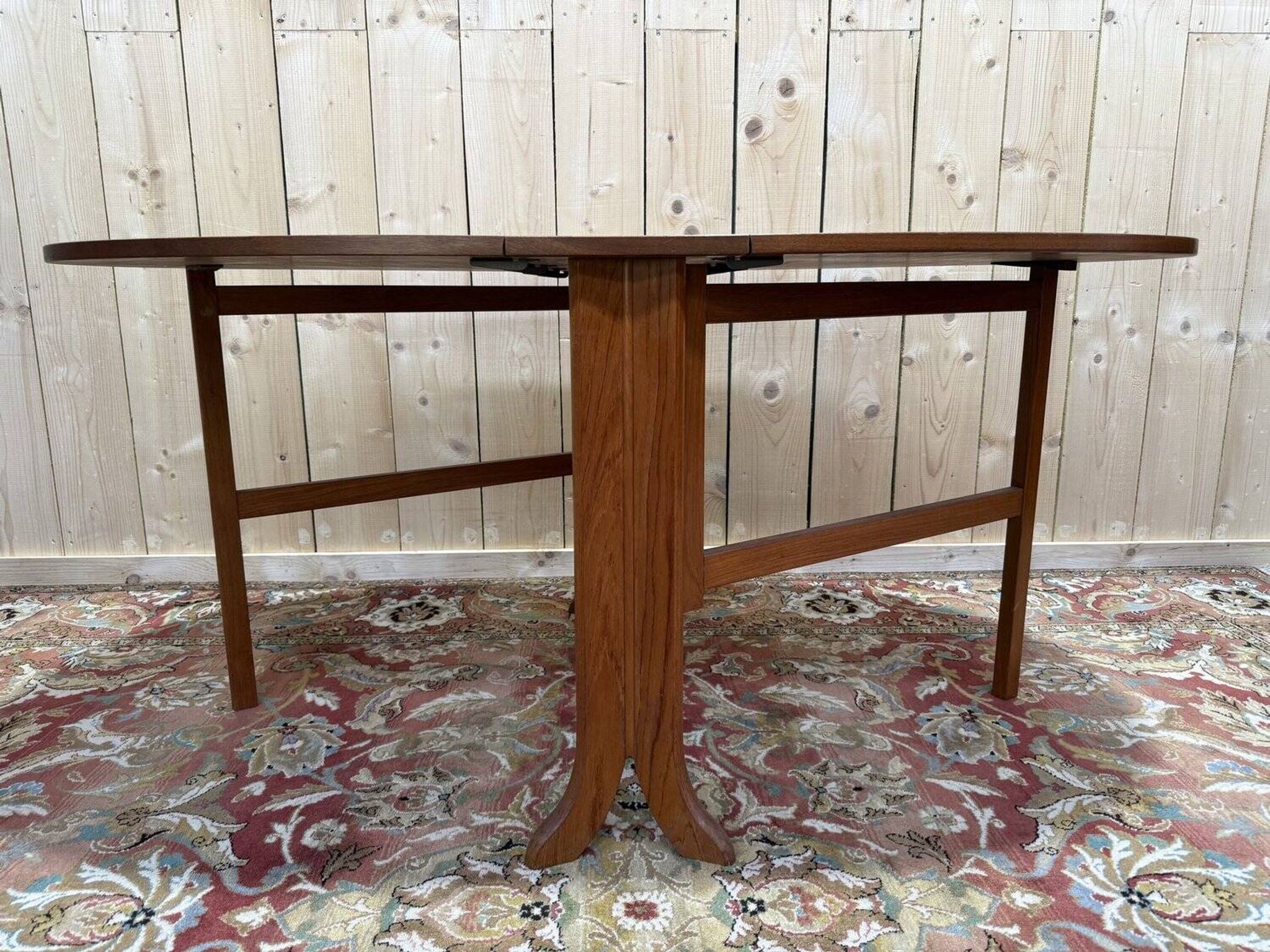 Table Gateleg de style scandinave