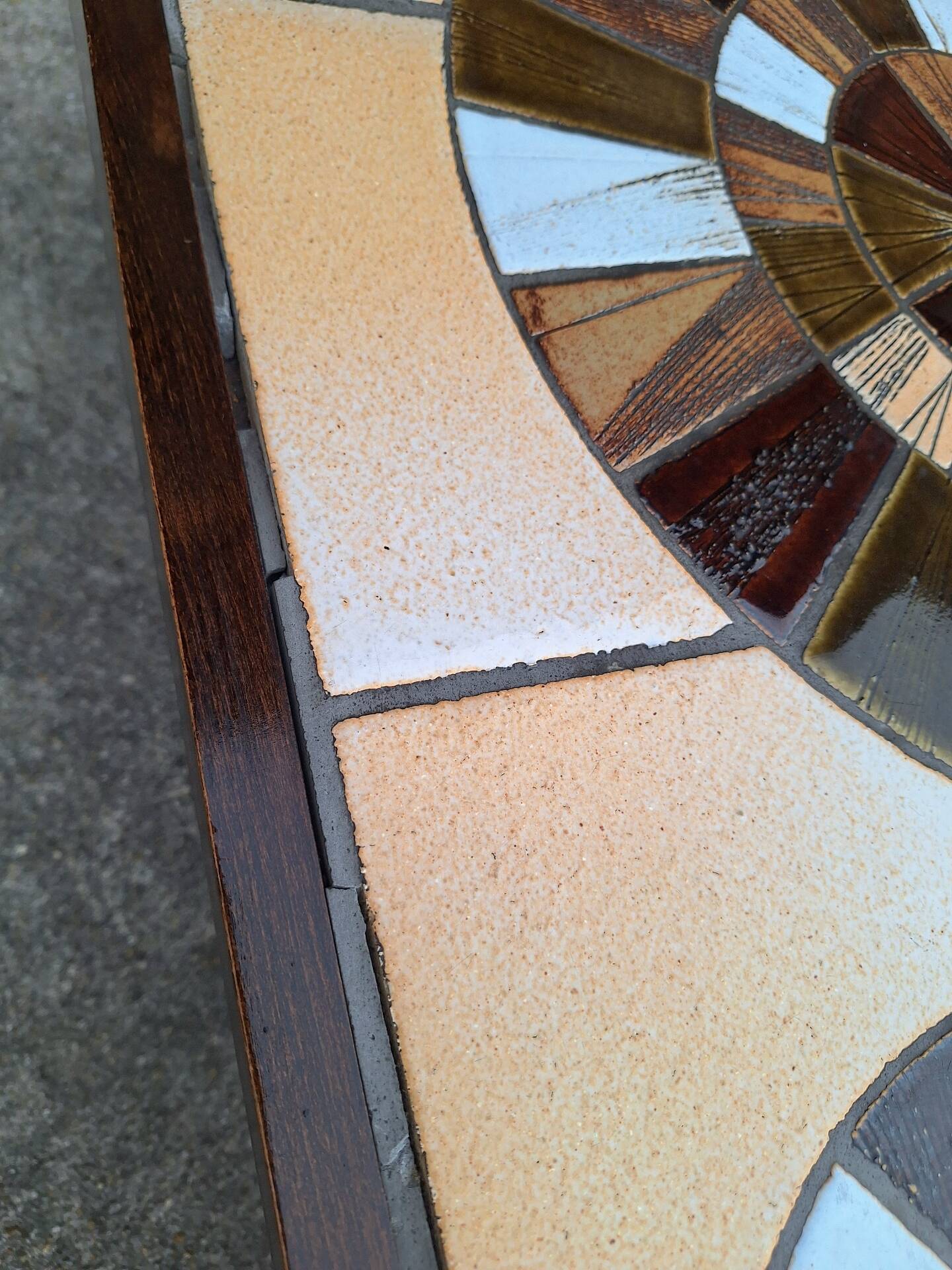 Roger Capron, vintage coffee table with ceramic top, design furniture.