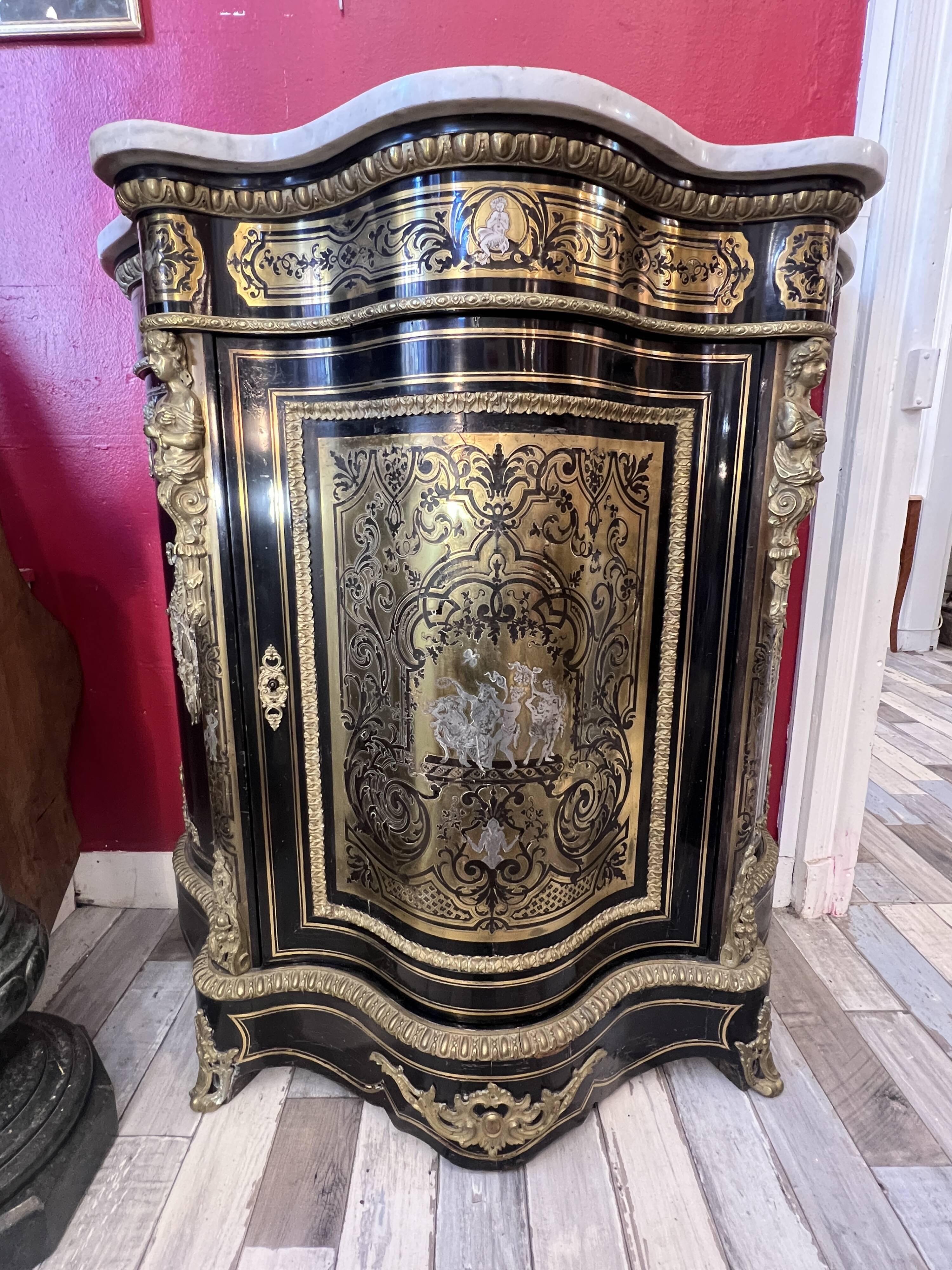 Low Boulle marquetry buffet, curved support furniture, Napoléon III period.