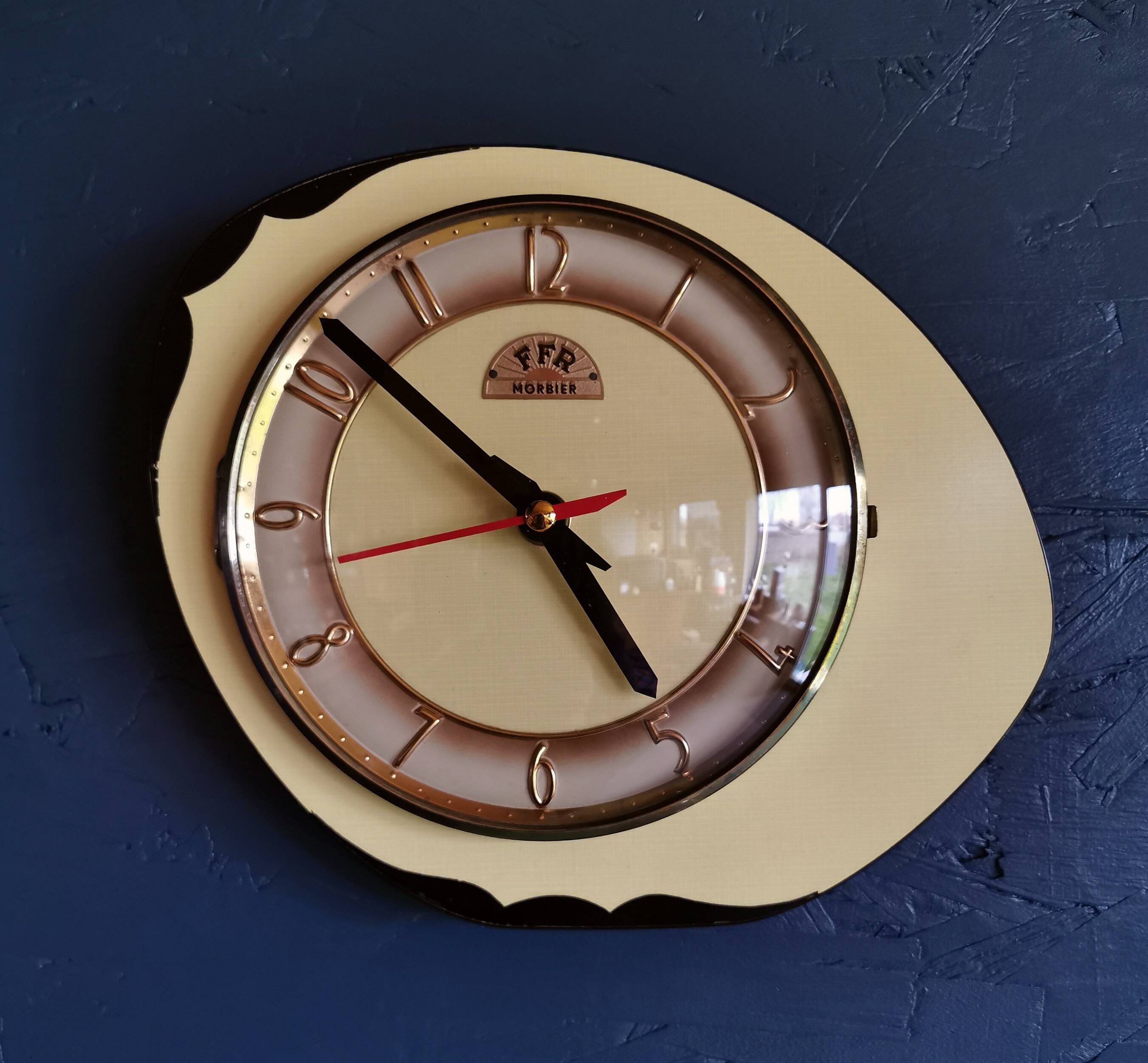 Vintage formica clock silent asymmetrical wall pendulum "FFR Morbier yellow black"