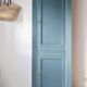 Armoire type parisienne haute étroite – Bleu Paon & Intérieur crème