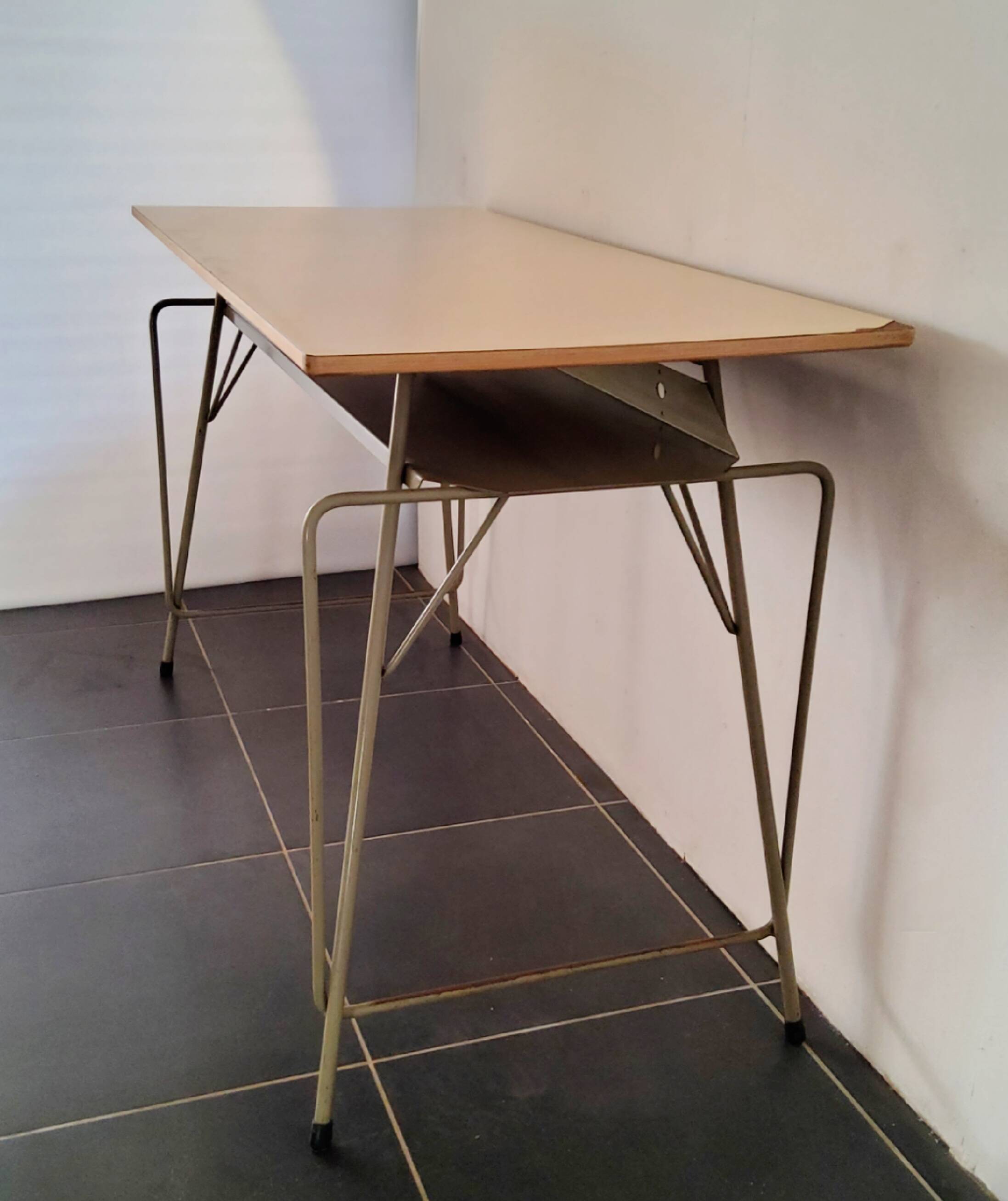 Willy Van Der Meeren Office