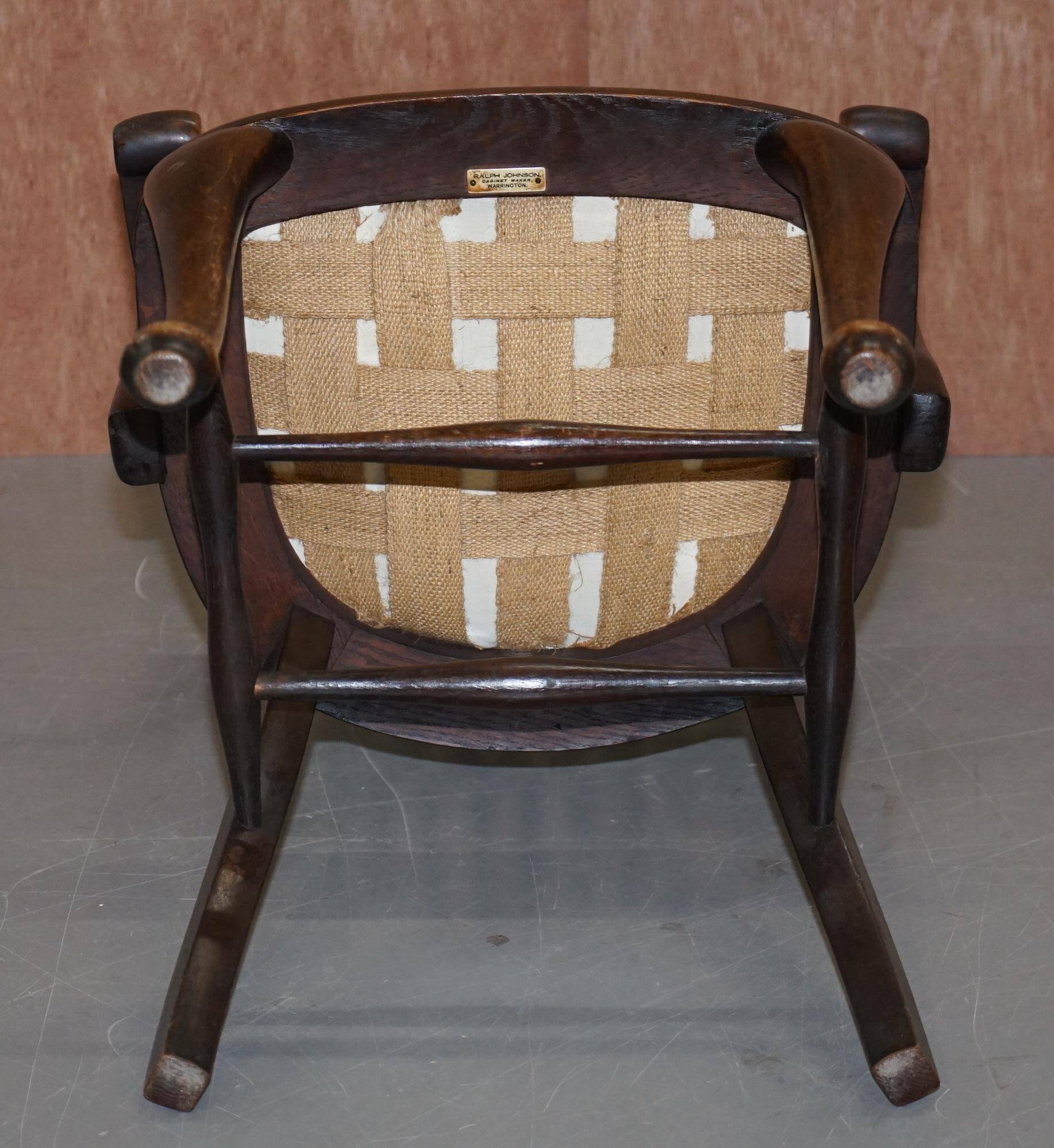English captain's armchair Ralph Johnson in oak and leather.