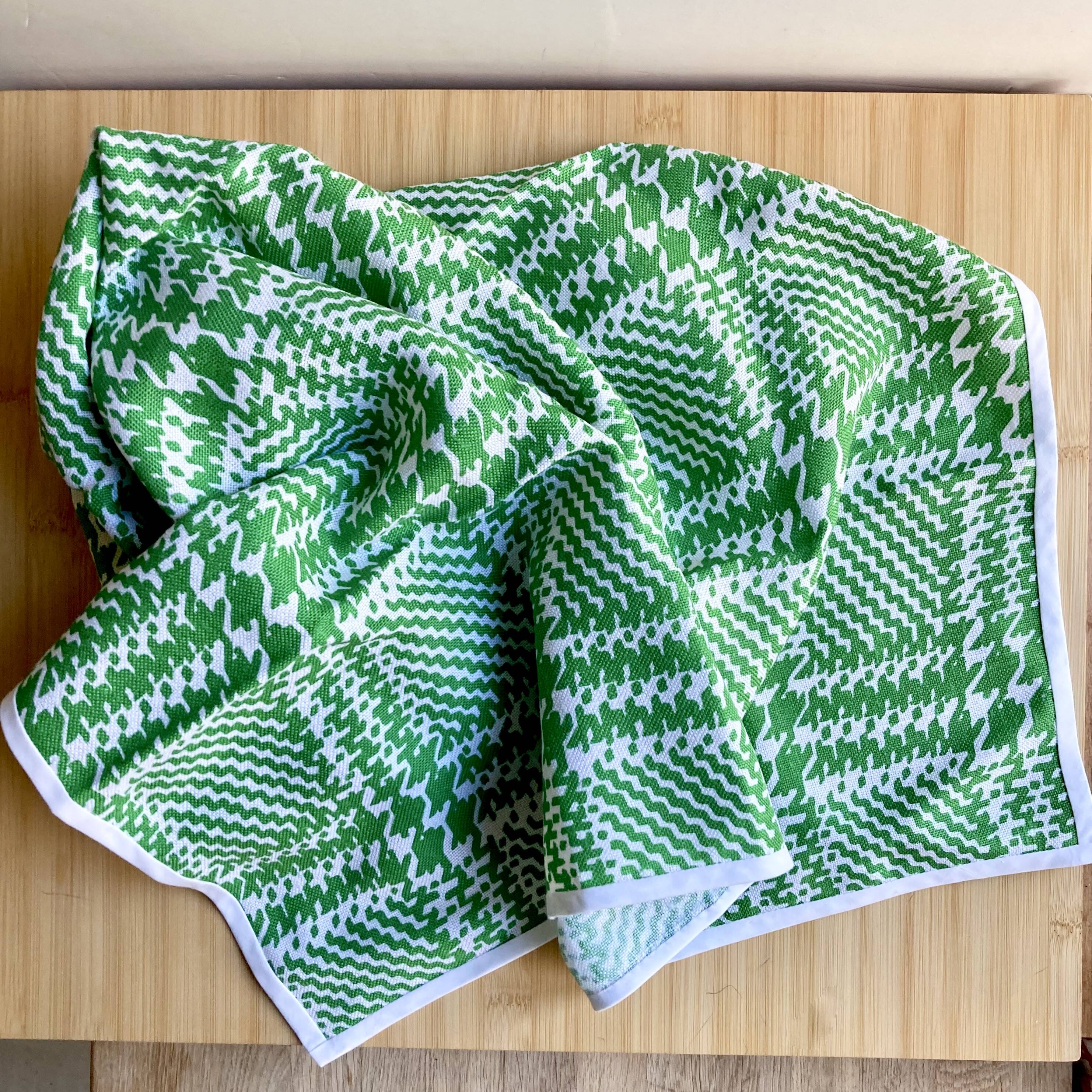 Vintage Apéro / Tea Tablecloth