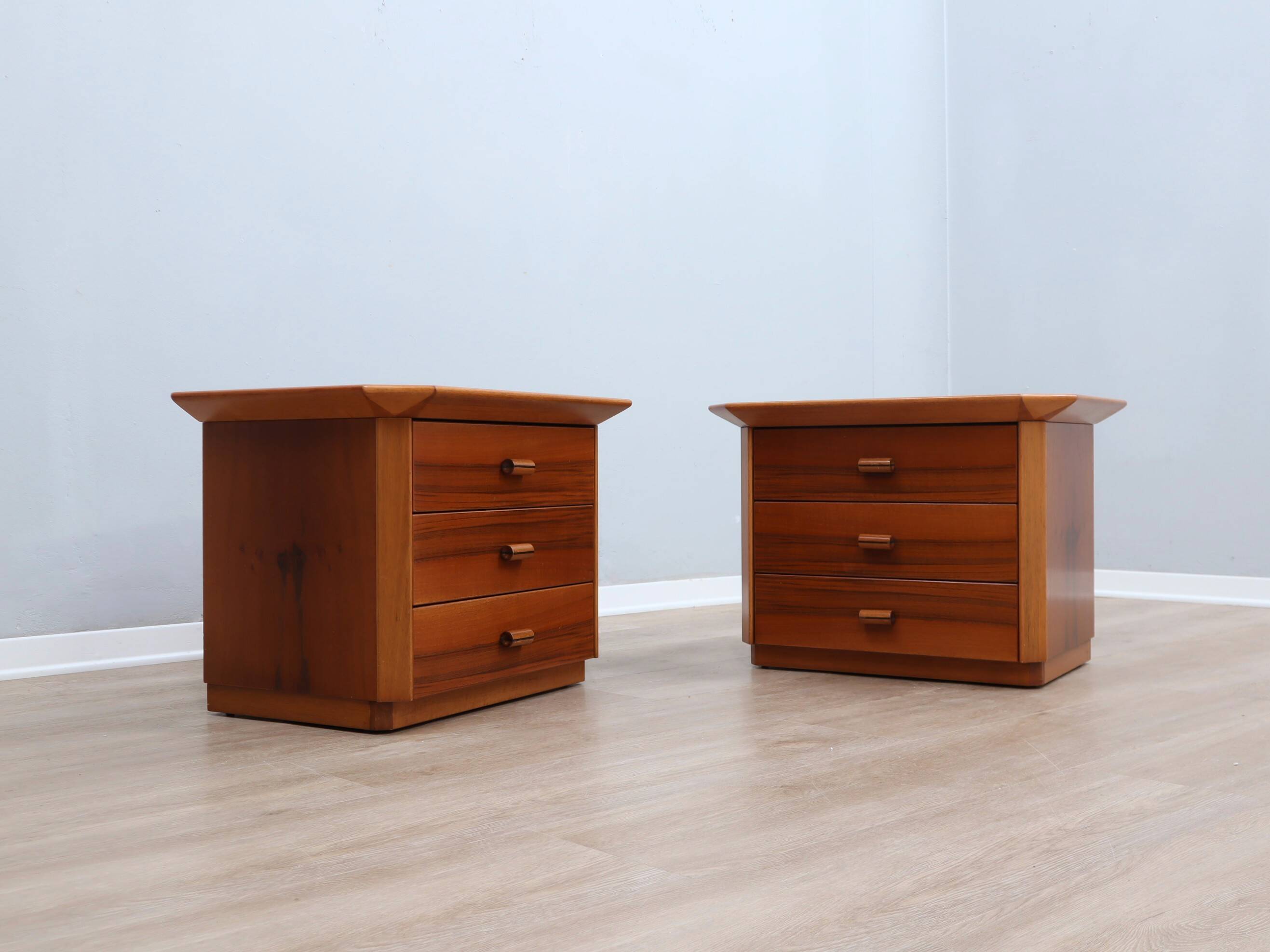 Pair of solit walnut nightstands bedside table late 1970s