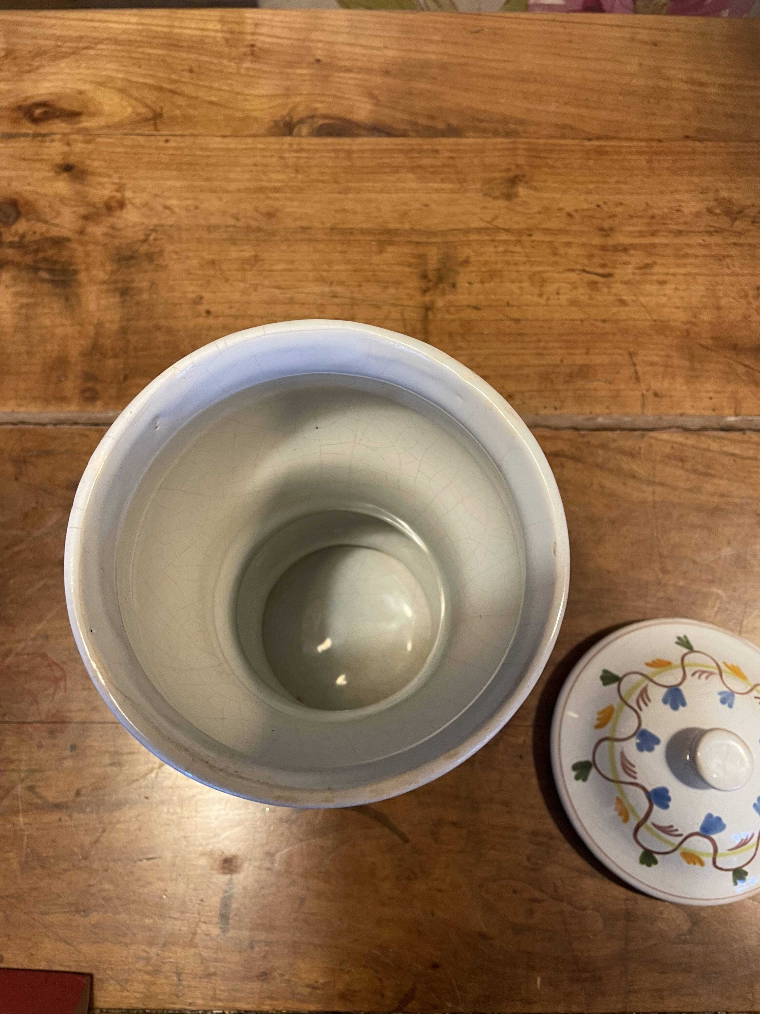 Pot with Henriot Quimper lid