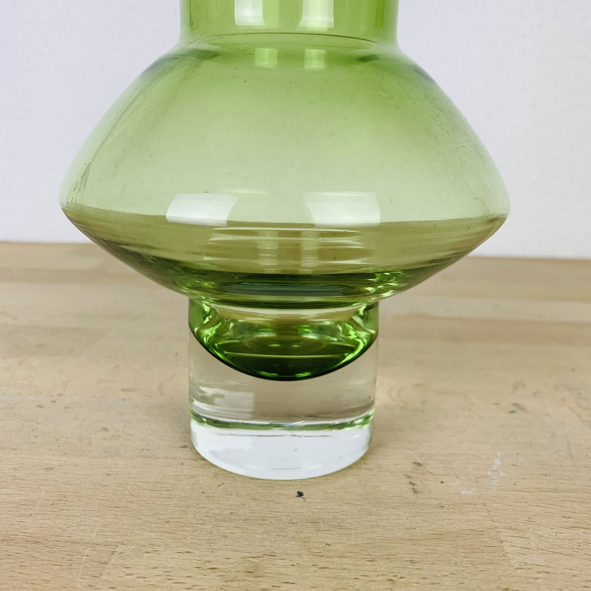 Vase scandinave verre Riihimaki vert