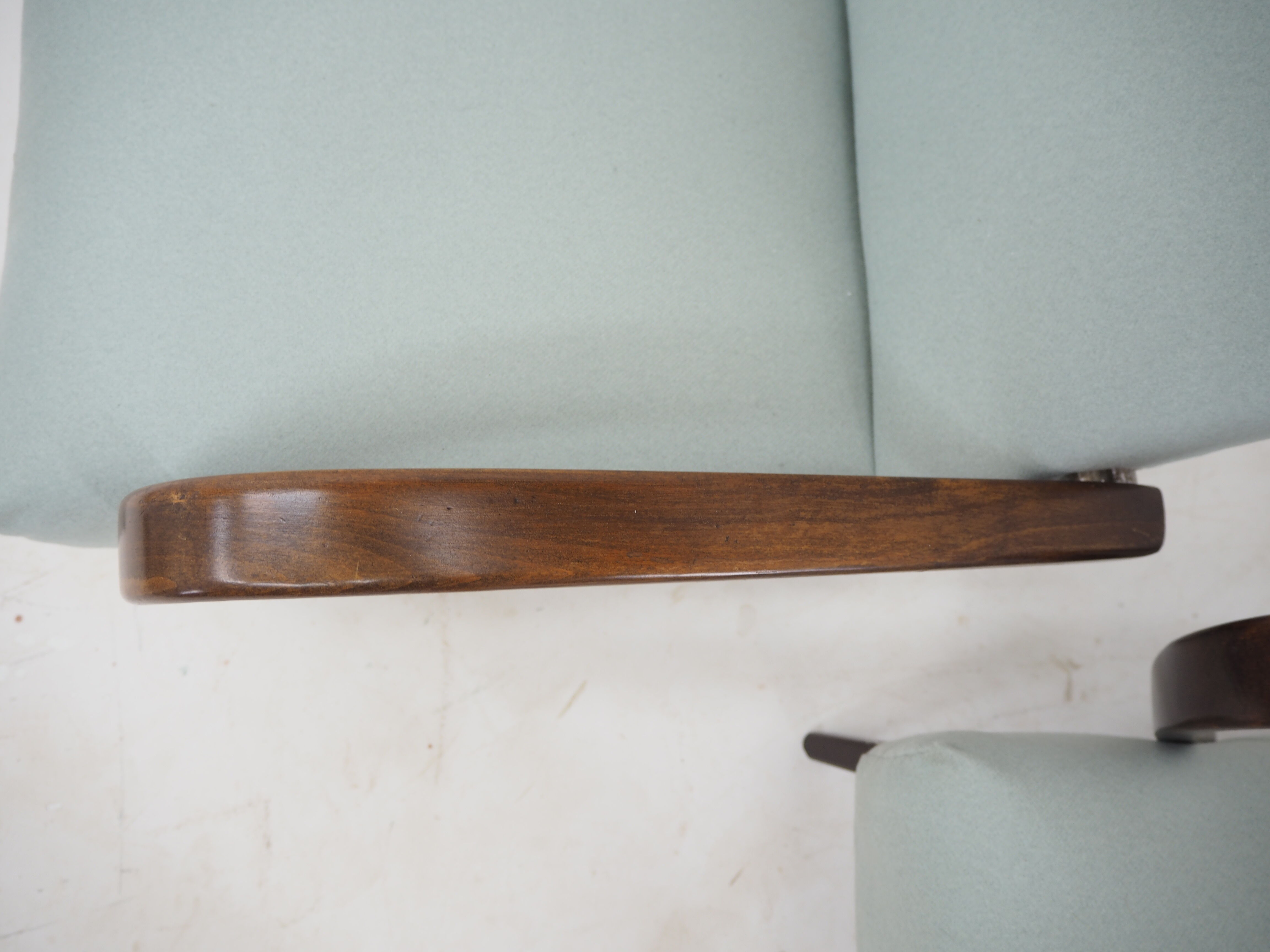 Pair of Ton/Thonet Beech Armchairs, Czechoslovakia