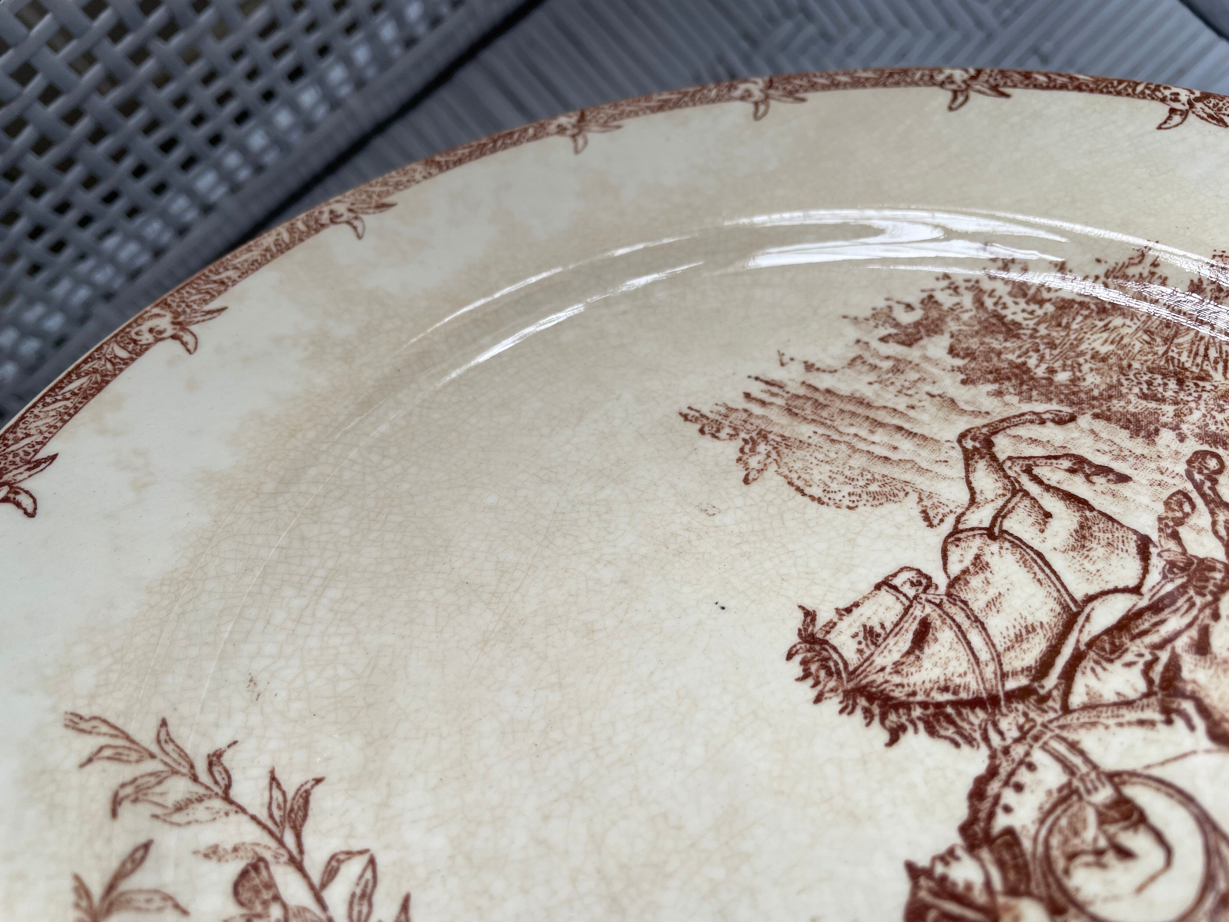 Flat plates iron earth hunting scene vieillard