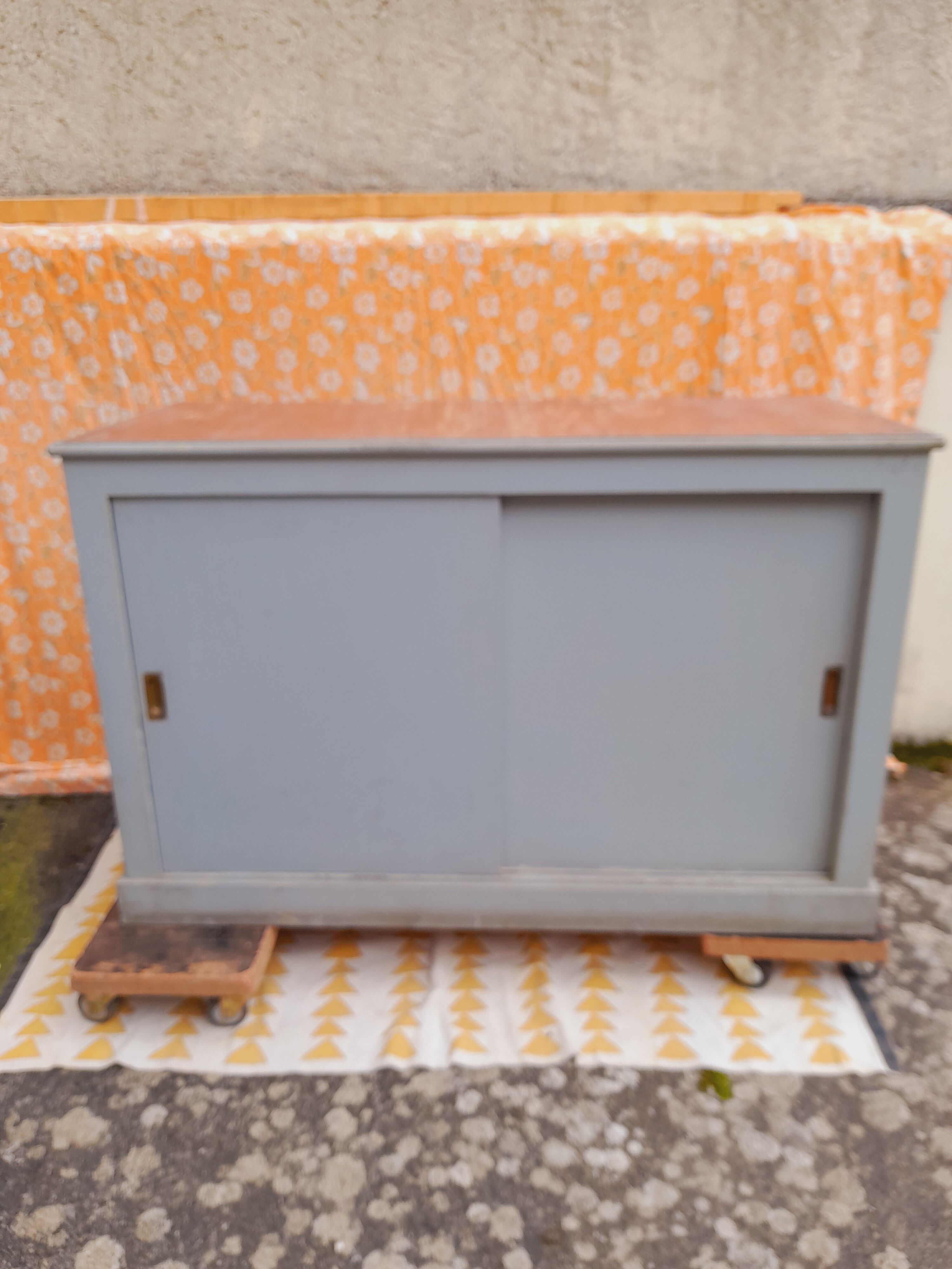 Craft furniture 2 sliding doors