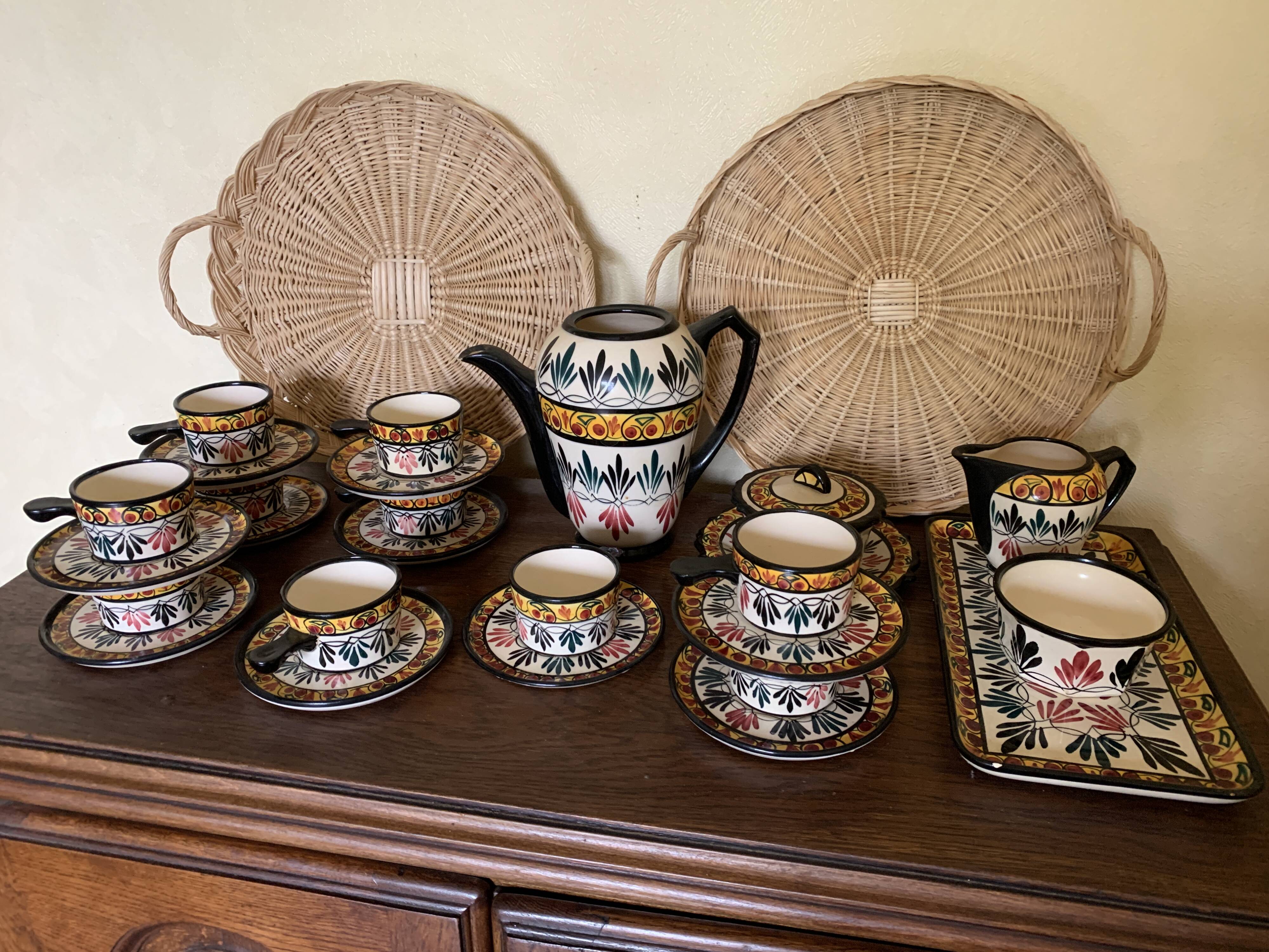 Rare complete Saint Jean de Bretagne coffee service - 10 cups, coffee pot.