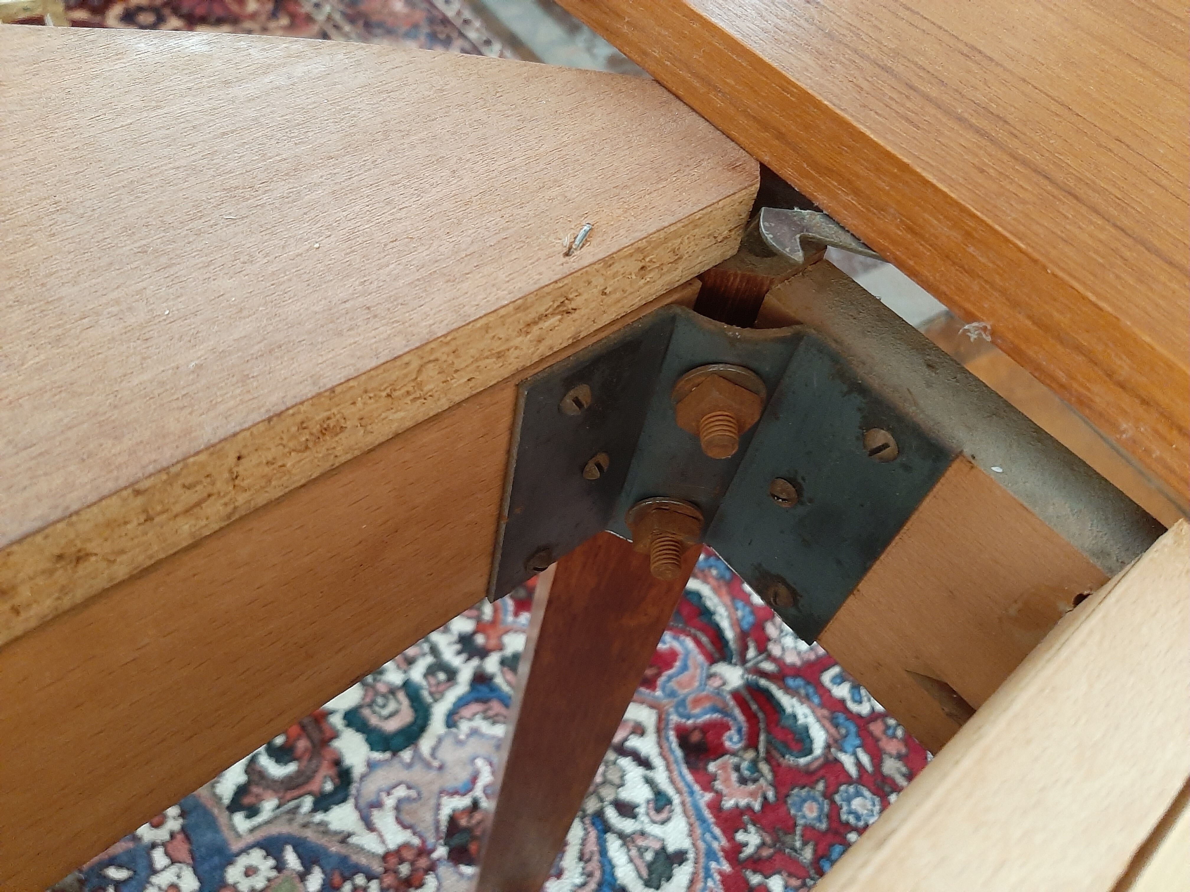 Table ronde extensible scandinave teck vintage