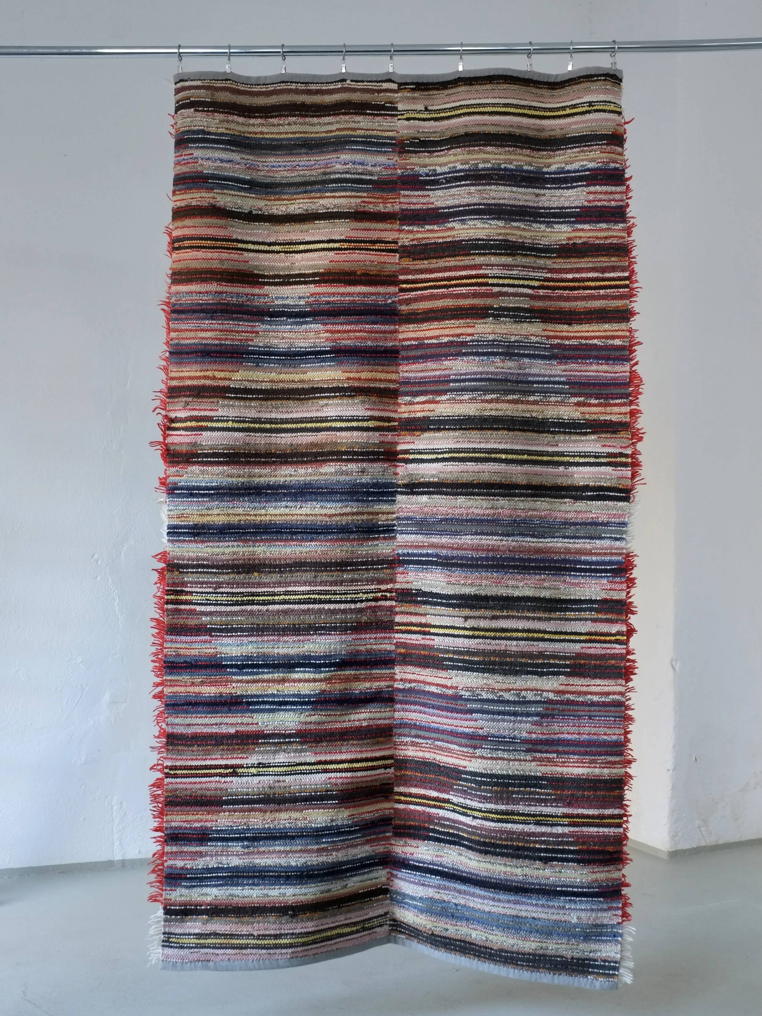 Tapis scandinave à losanges rouges (Rya) | Suède | Années 1960