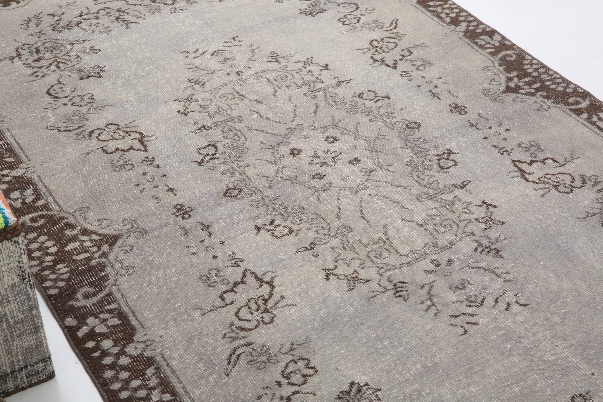 Rug For Living Room Classic Turkish Vintage Rug, 134x244Cm