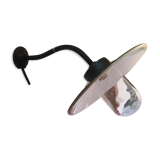 Outdoor gooseneck lamp
