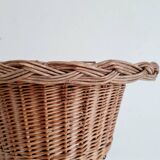 Rattan and metal tripod worker