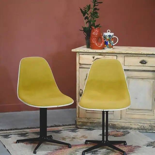 Series of 4 “La Fonda” chairs by Charles and Ray Eames for Vitra