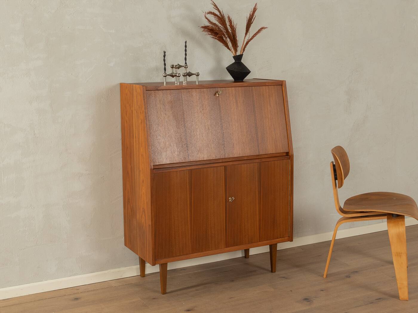1960s Bureau