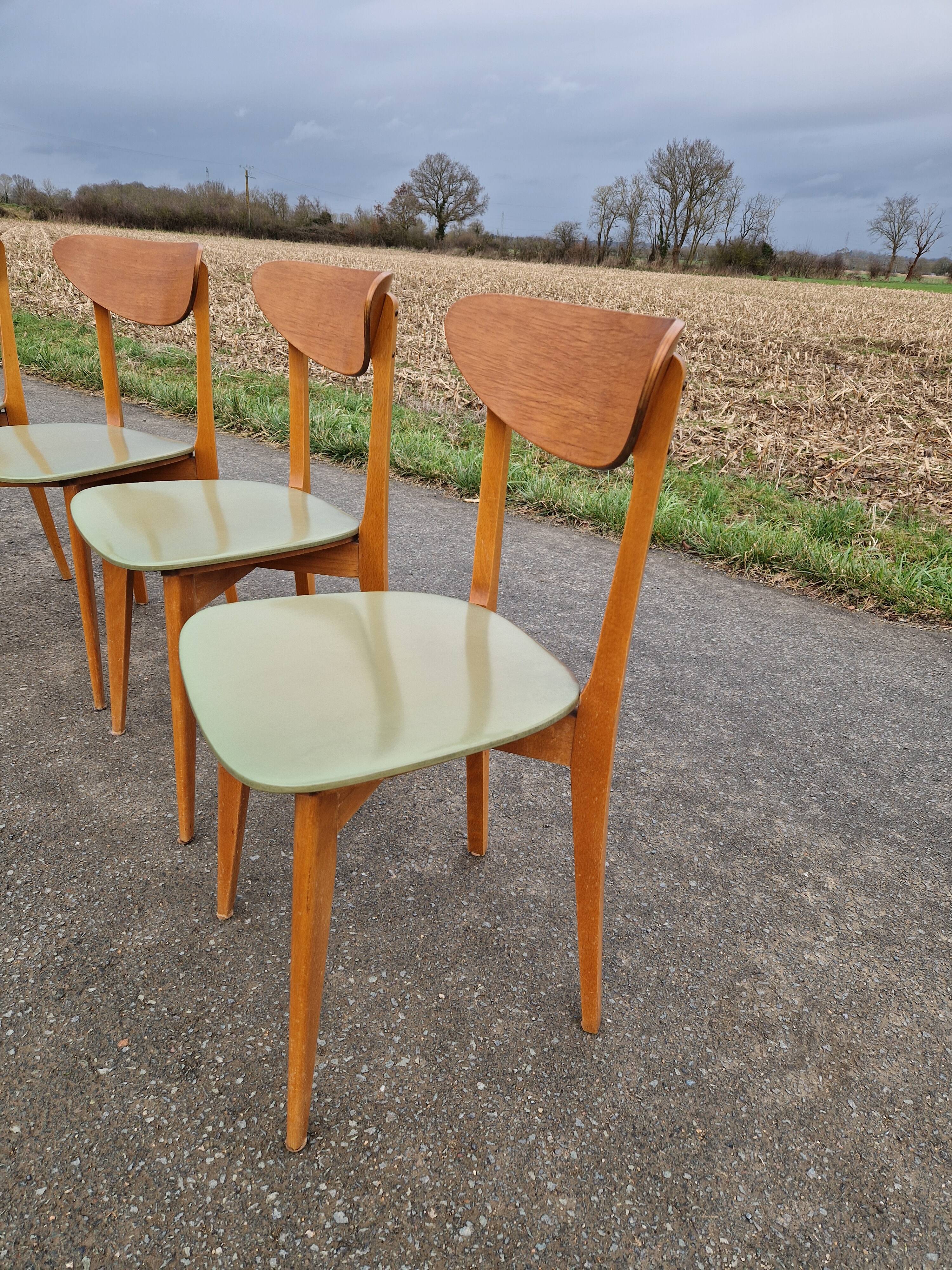 Set of 5 vintage Scandinavian style chairs
