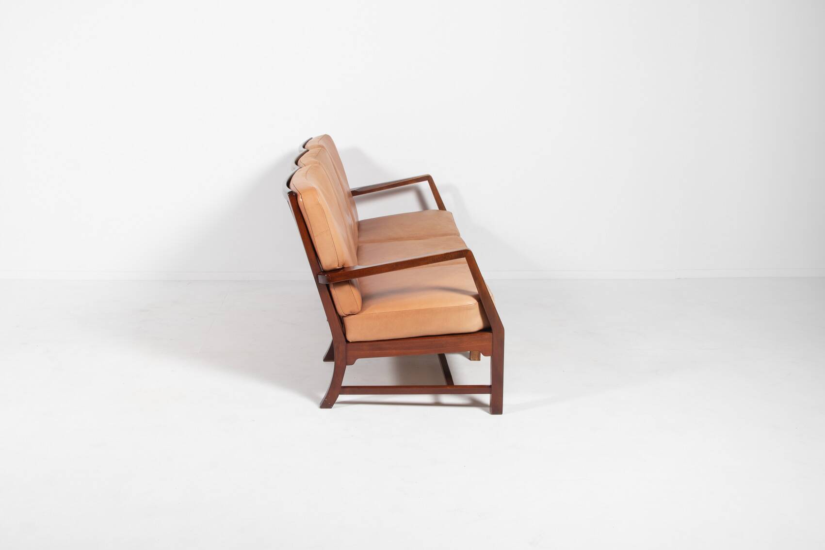 Mid-Century Danish Modern 3-seats sofa with cognac leather cushions