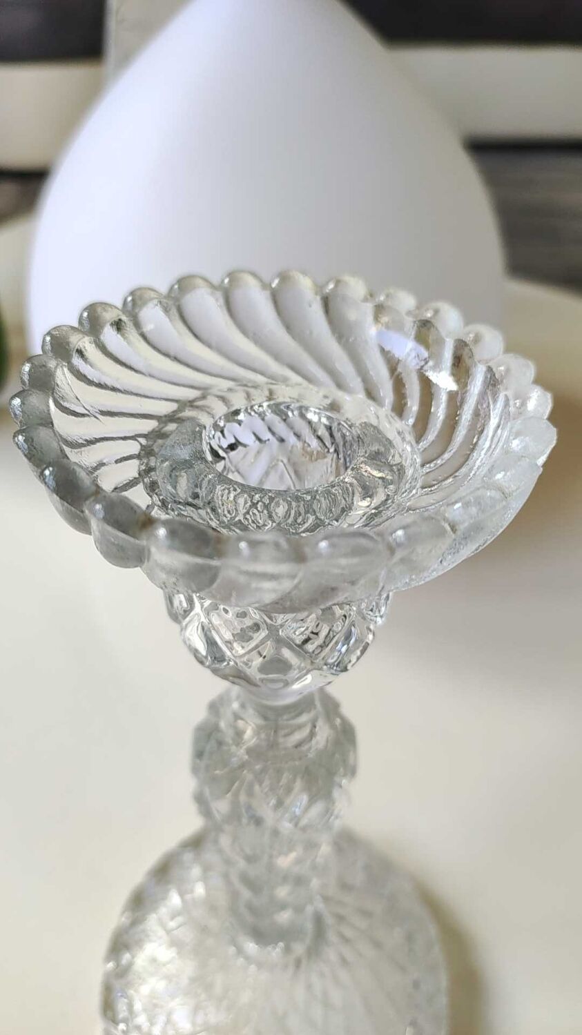 Pair of Bougeoirs flambeaux/Verrerie de Portieux, molded glass. Cross patterns, corolla shape