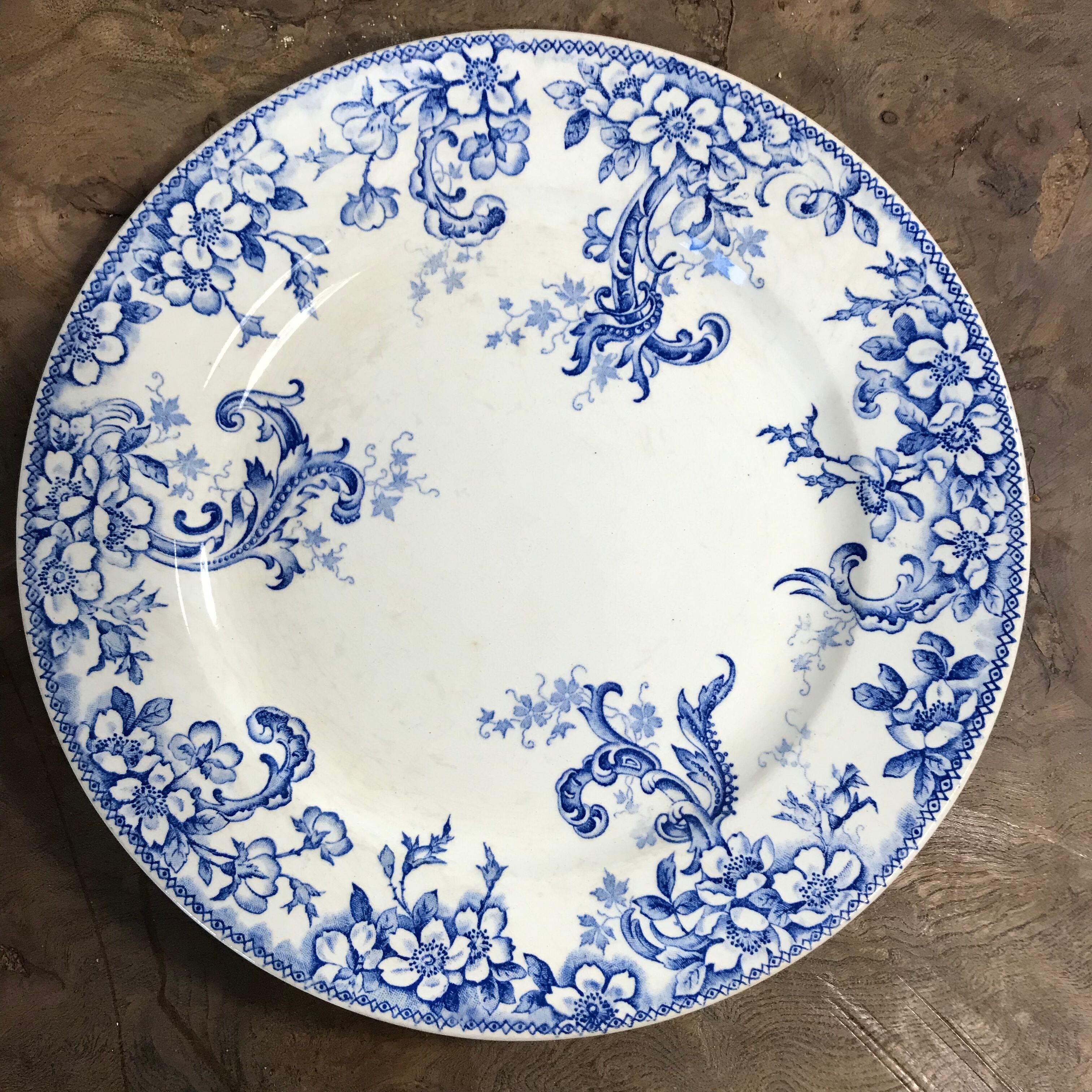 6 flat plates iron earth XIXth Choisy the king