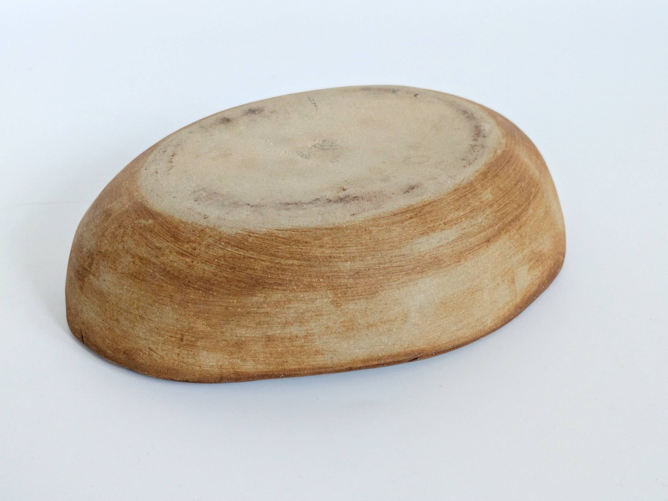 Set of 4 ceramic pieces by Madeleine Brault, Pottery of the Dove