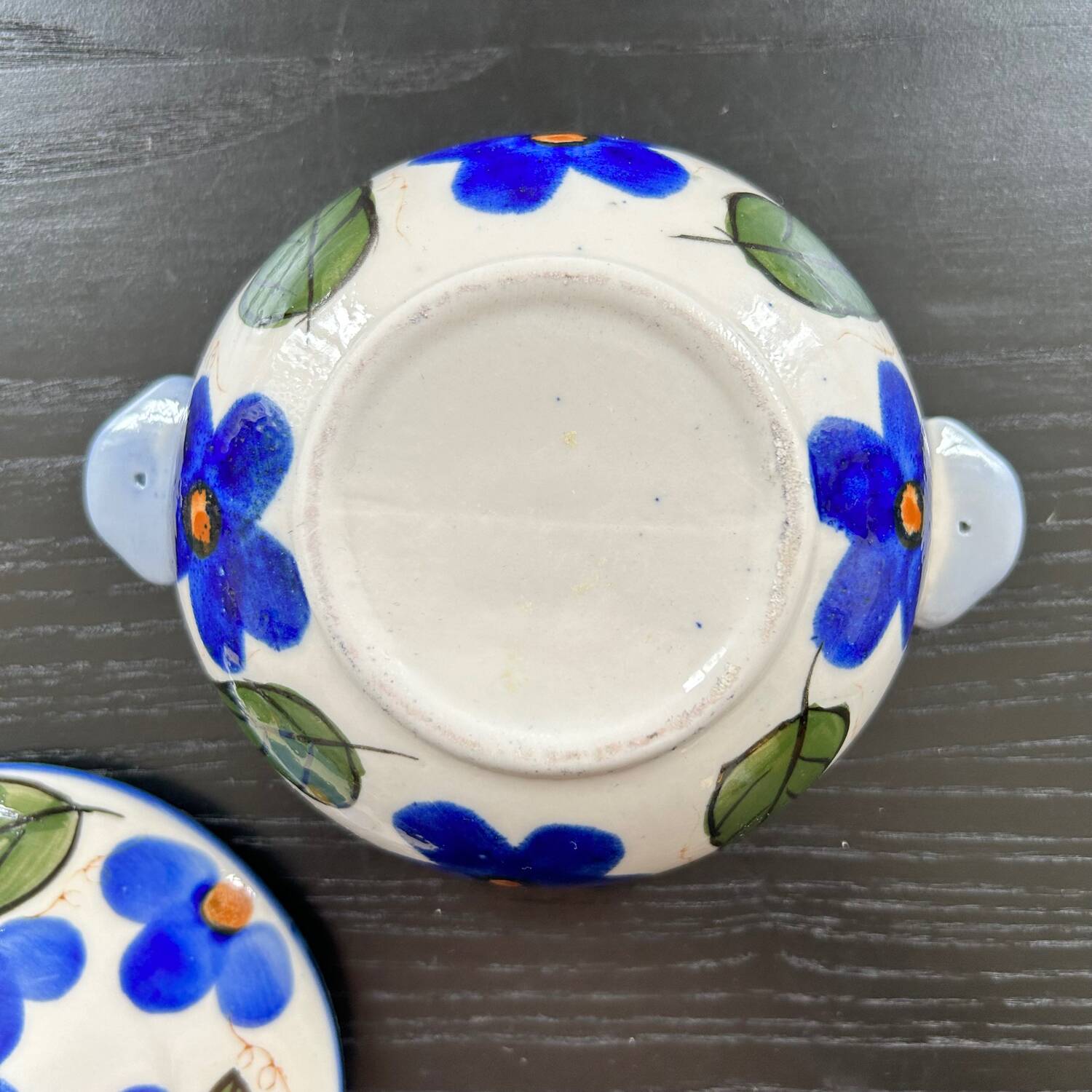 Porcelain candy dish with floral decoration