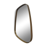 Miroir rétroviseur et forme libre contour laiton 75x65cm