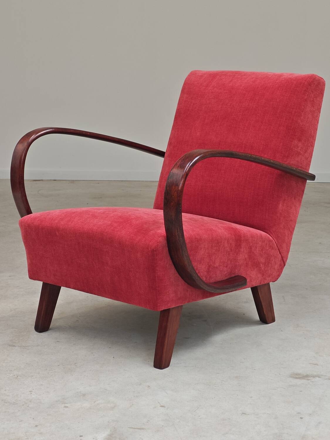 H410 Type C Powder Pink Armchair by Jindrich Halabala for Thonet 1930