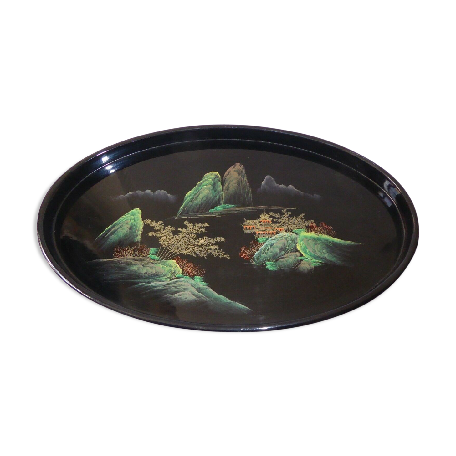 Japan's black lace-up tray