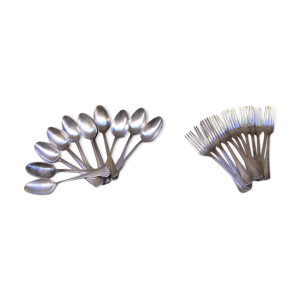 Série de douze fourchettes et