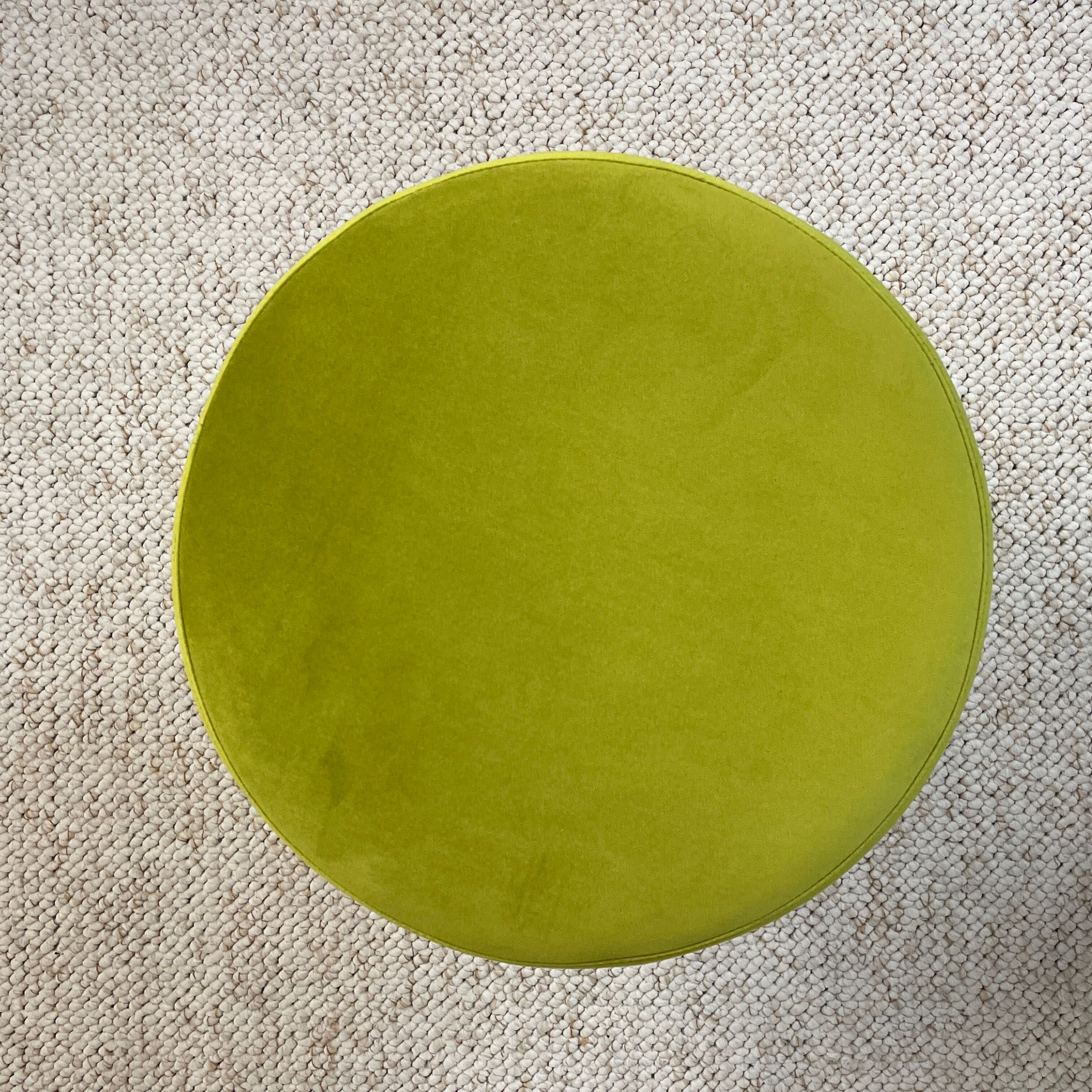 Tulip stools by Eero Saarinen, Knoll edition