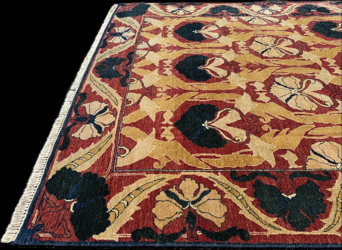 Indian floral rug after William Morris 308x240 cm