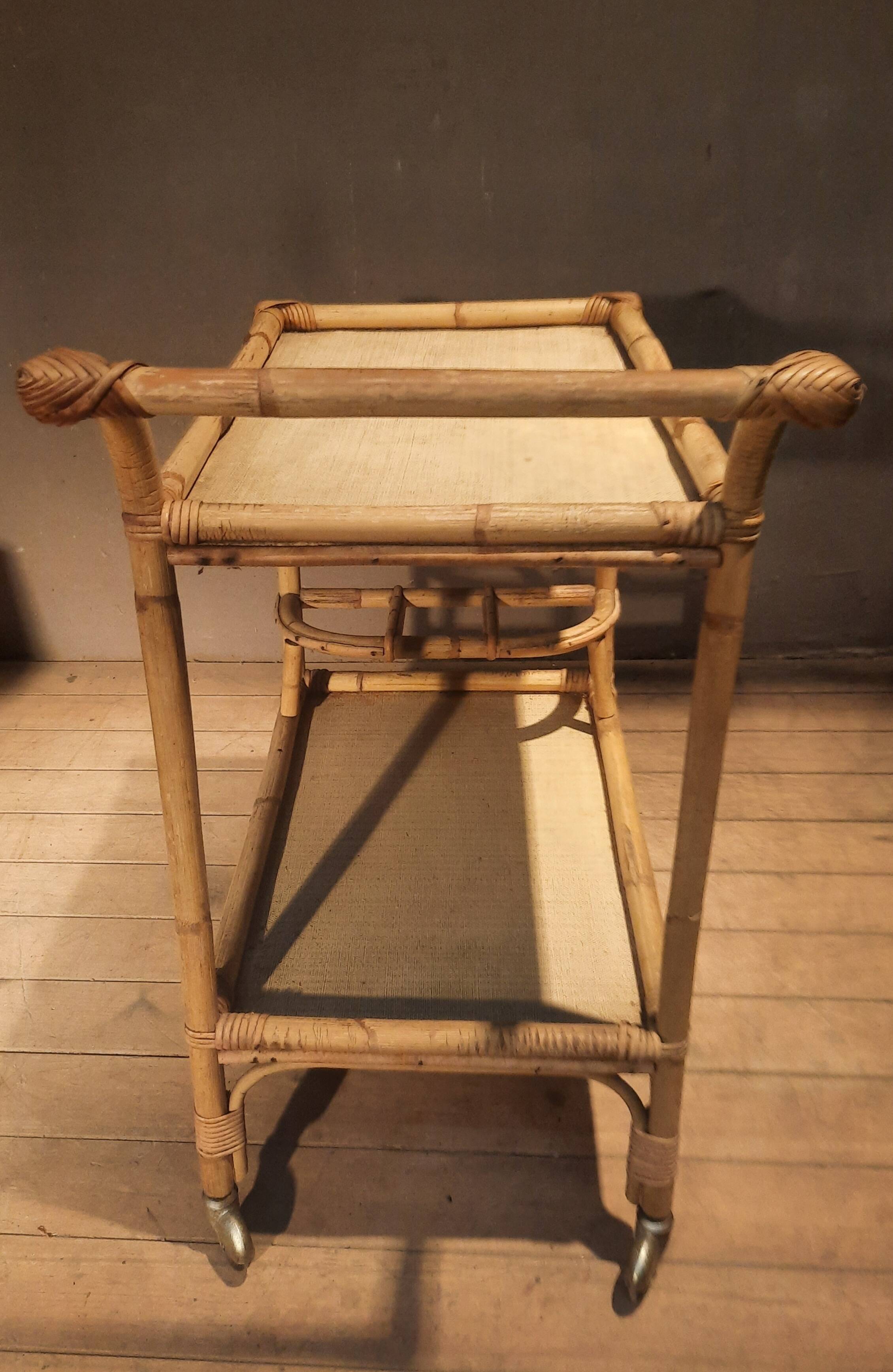 Table roulante en bambou des année 1950