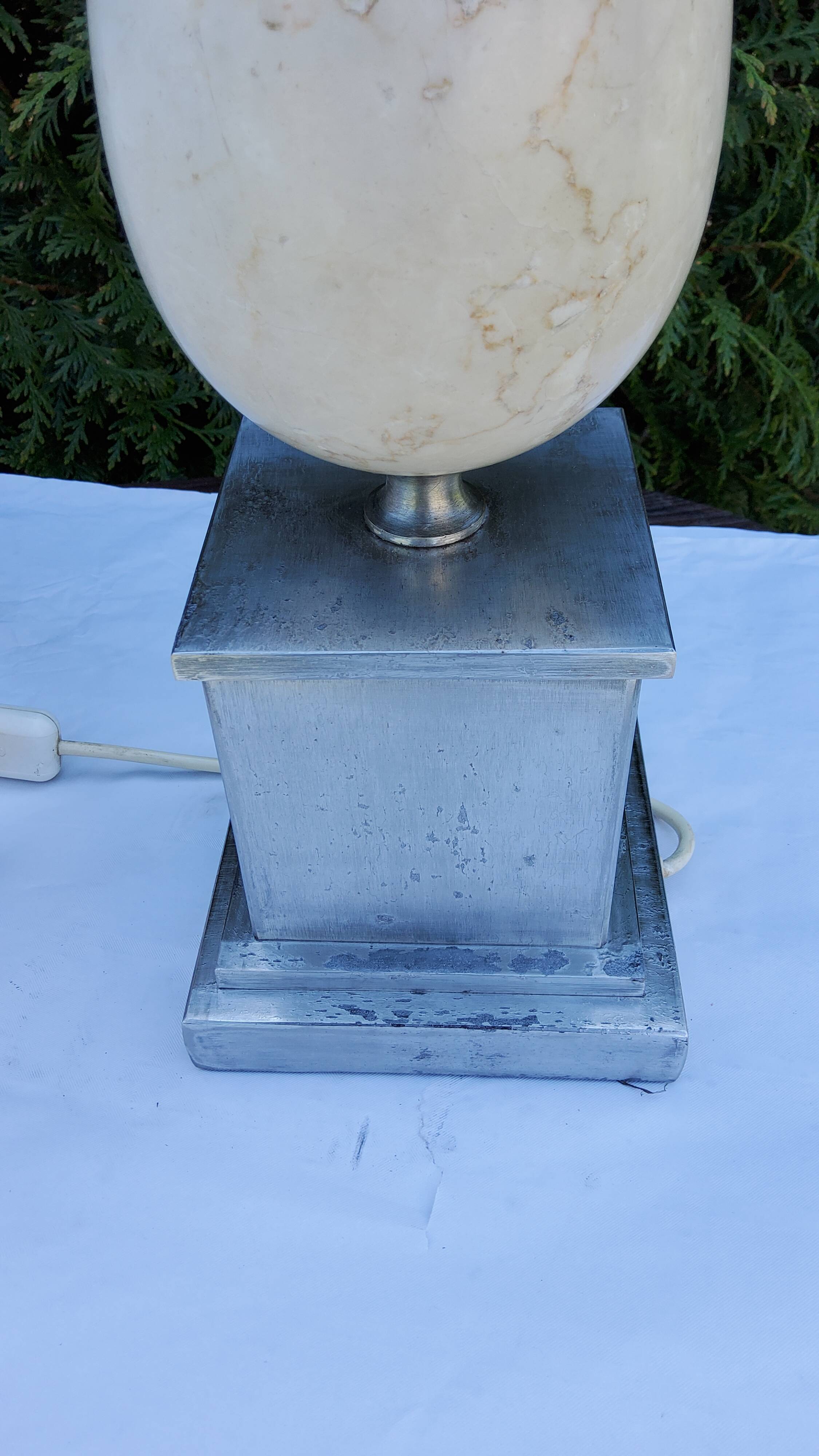 Lampe oeuf en marbre des années 70 bf Italie