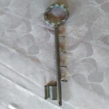 Wall key ring