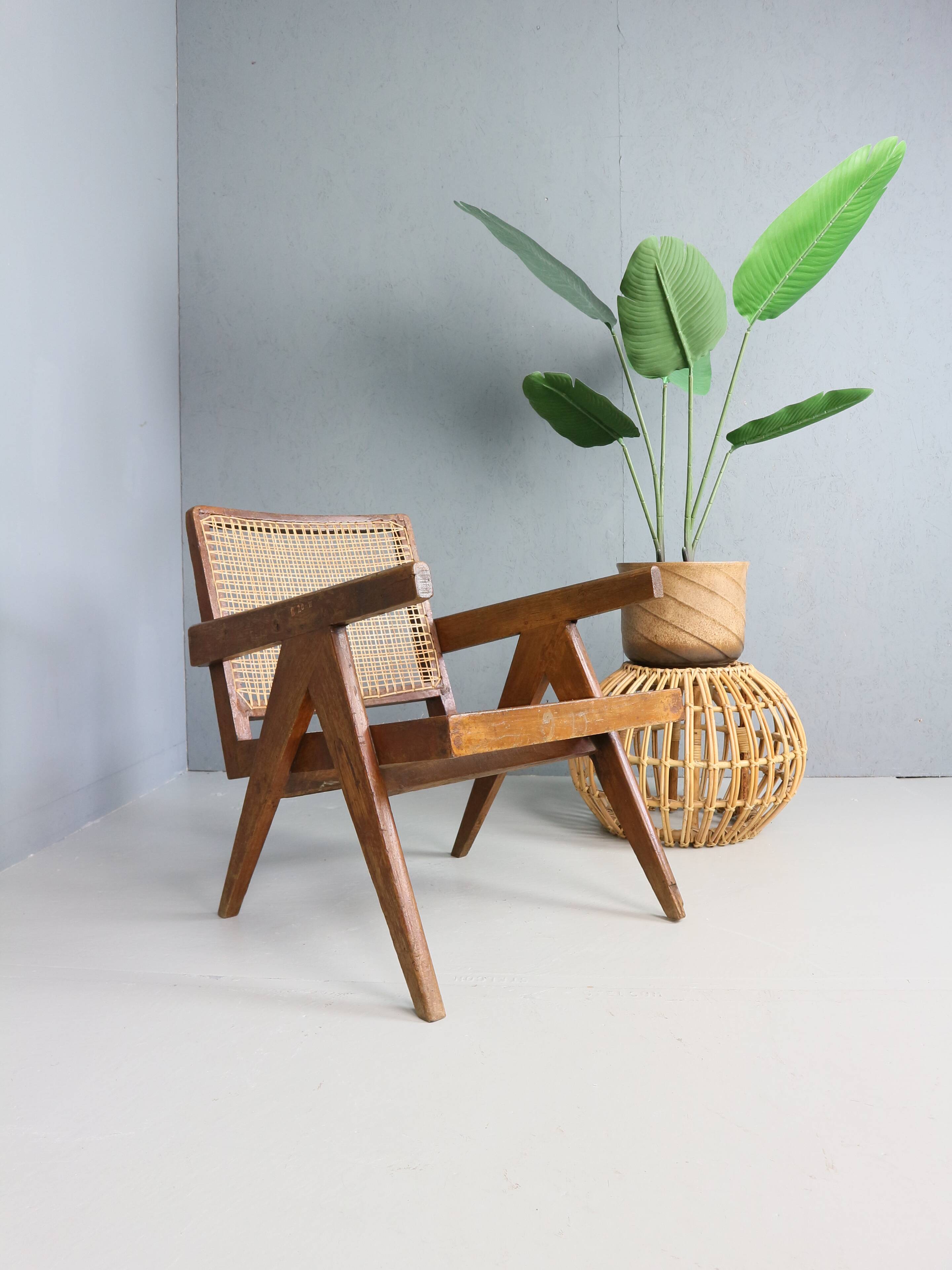 Pierre Jeanneret PJ-SI-29-A Easy Cane Chair / Authentic Mid-Century Modern