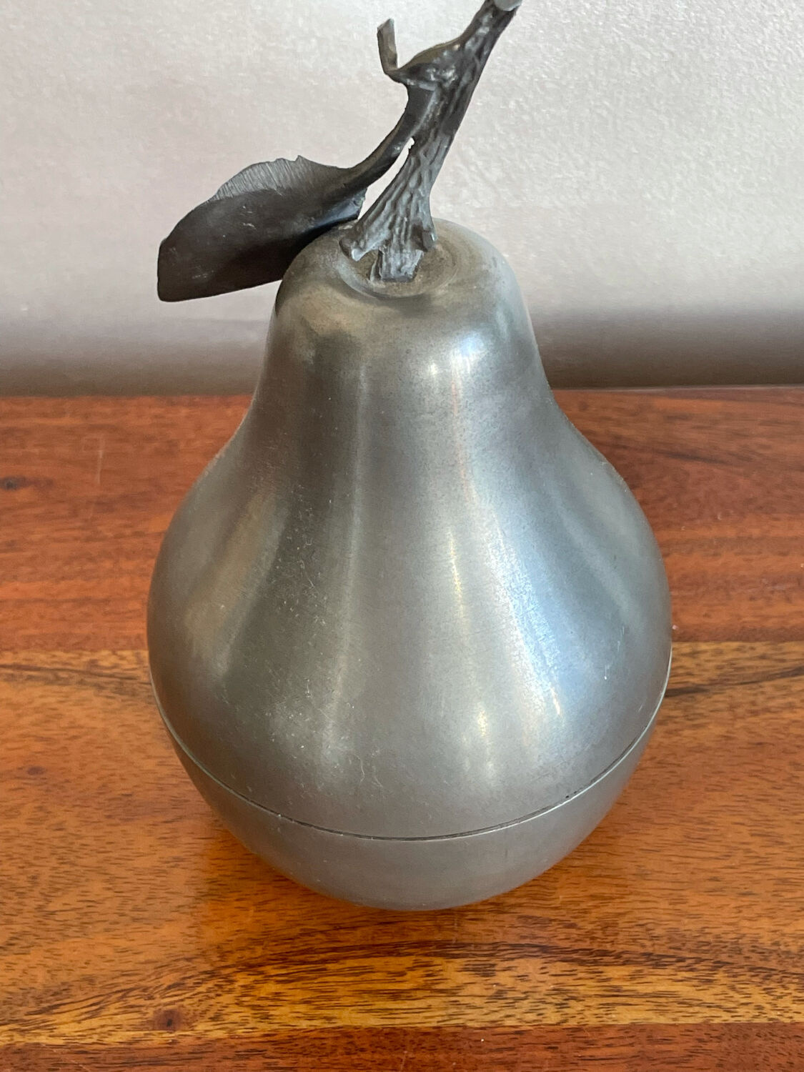 Boîte Poire en étain